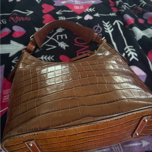 Vintage Embossed Leather Dooney & Bourke with dust bag. Medium purse 12x 16 - Picture 11 of 13